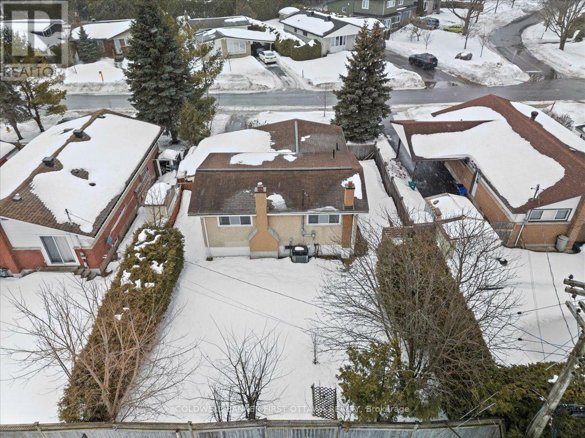 Property Photo:  2075 Valley Drive  ON K1G 2P2 