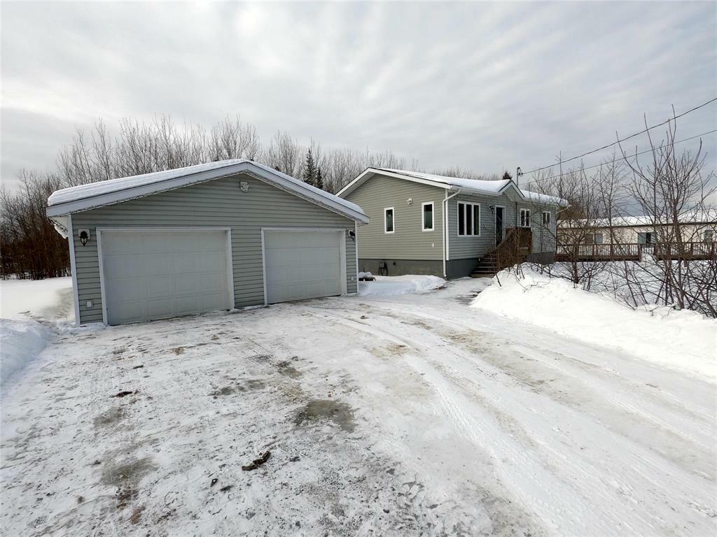 Property Photo: 5 Currie Drive MB R0E 0J0