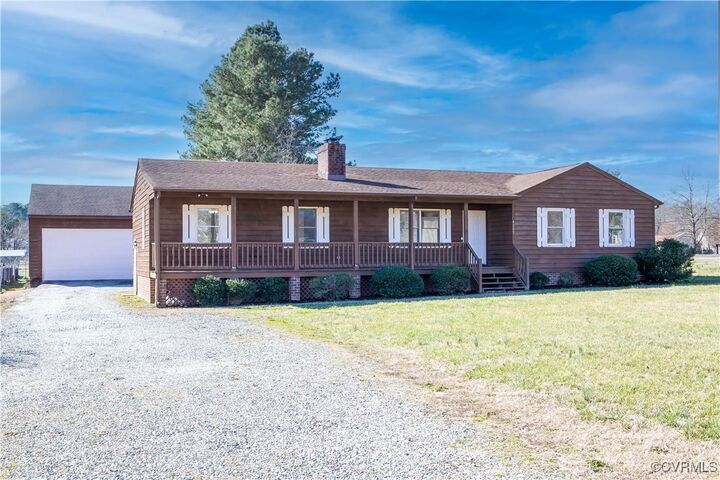 4205 Wildwood Drive  Disputanta VA 23842 photo
