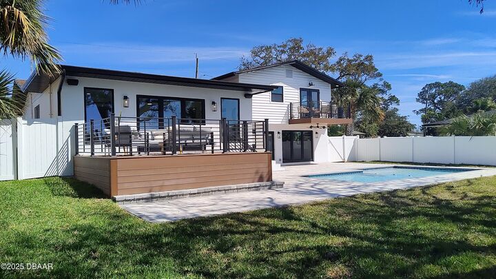 Property Photo:  382 Riverside Drive  FL 32176 