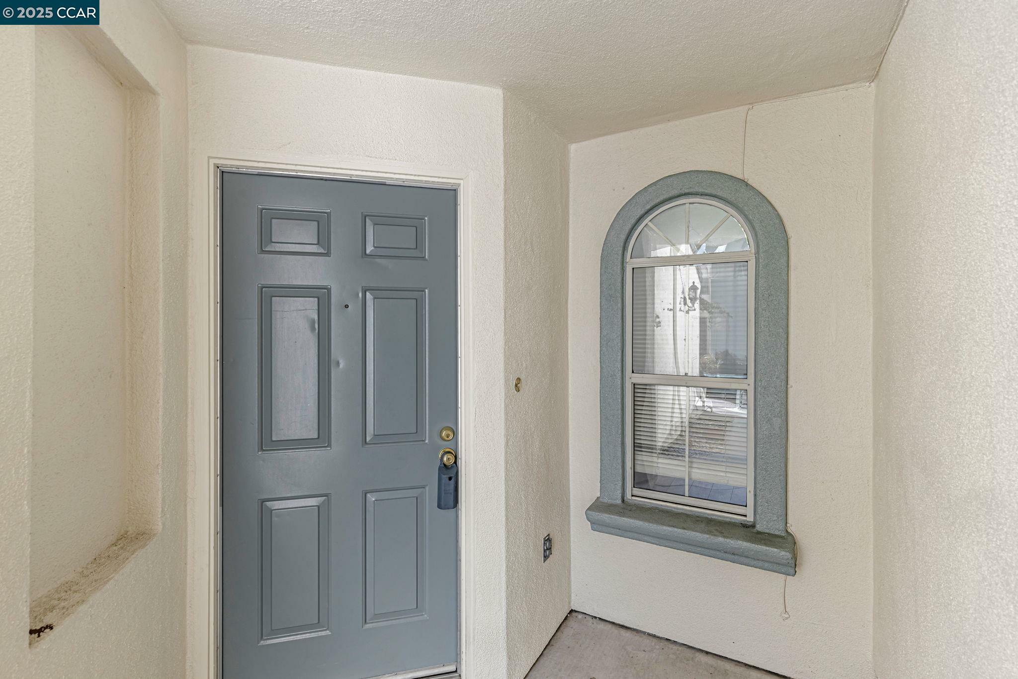 Property Photo: 32 Shoal Dr CA 94591