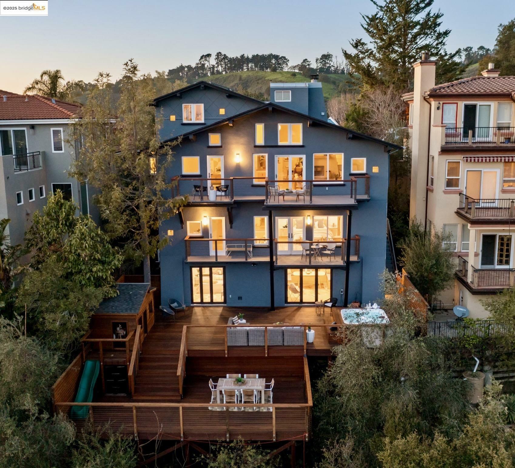 1046 Amito Dr  Berkeley CA 94705 photo