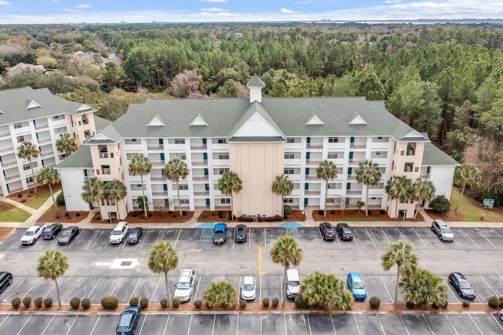 Property Photo:  4270 Calinda Lane Apt 334  FL 32578 