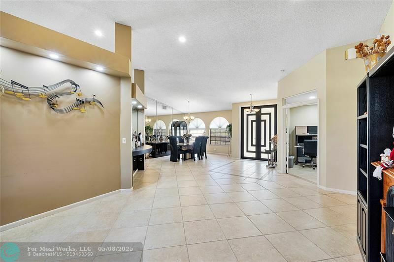 Property Photo: 5624 NW 87th Way FL 33067