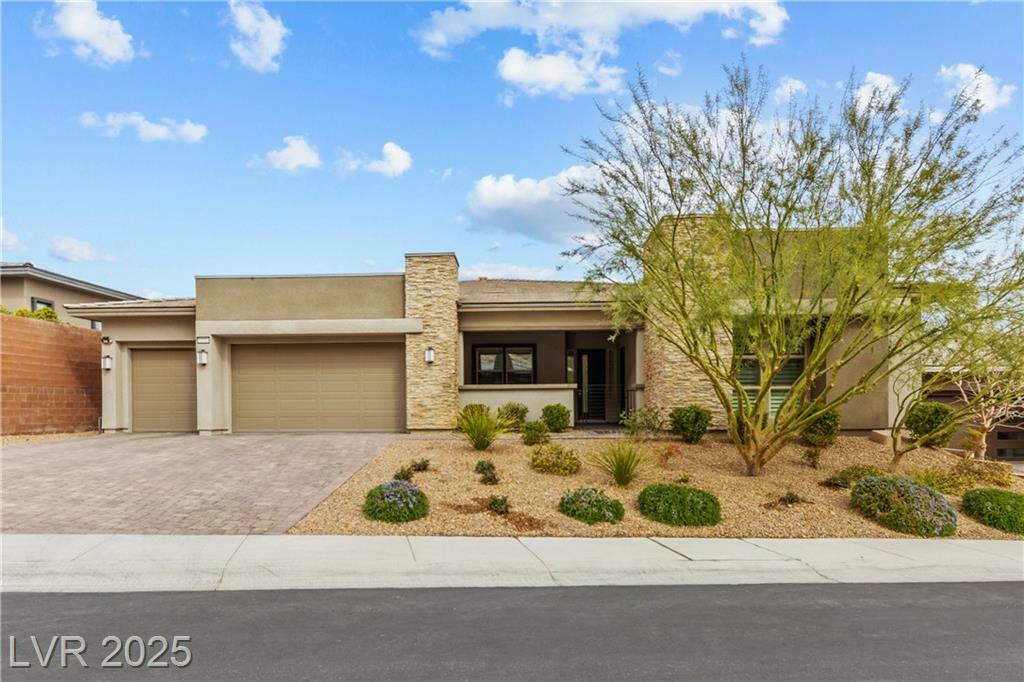 Property Photo: 10016 Copper Edge Road NV 89148