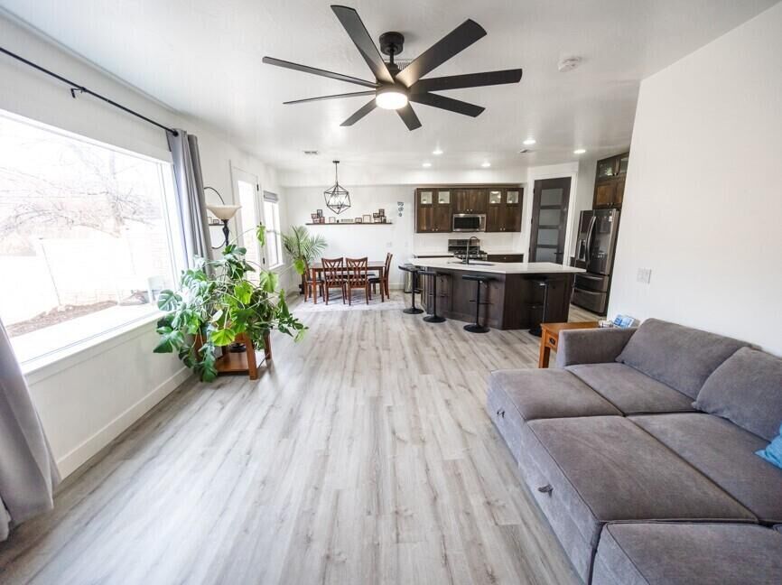 Property Photo:  43 E 820 S  UT 84720