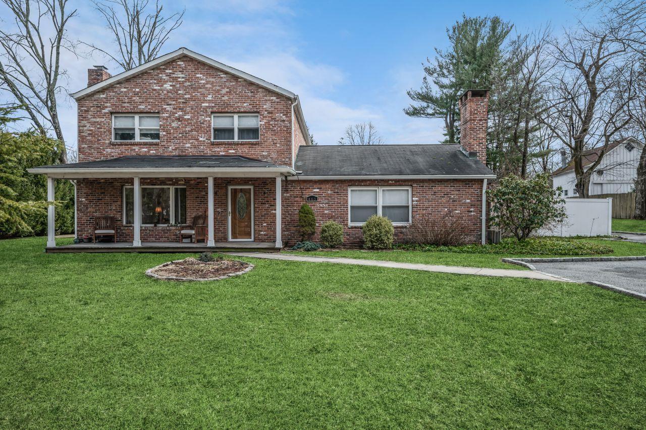 Property Photo:  465 Old Post Road  NY 10506 