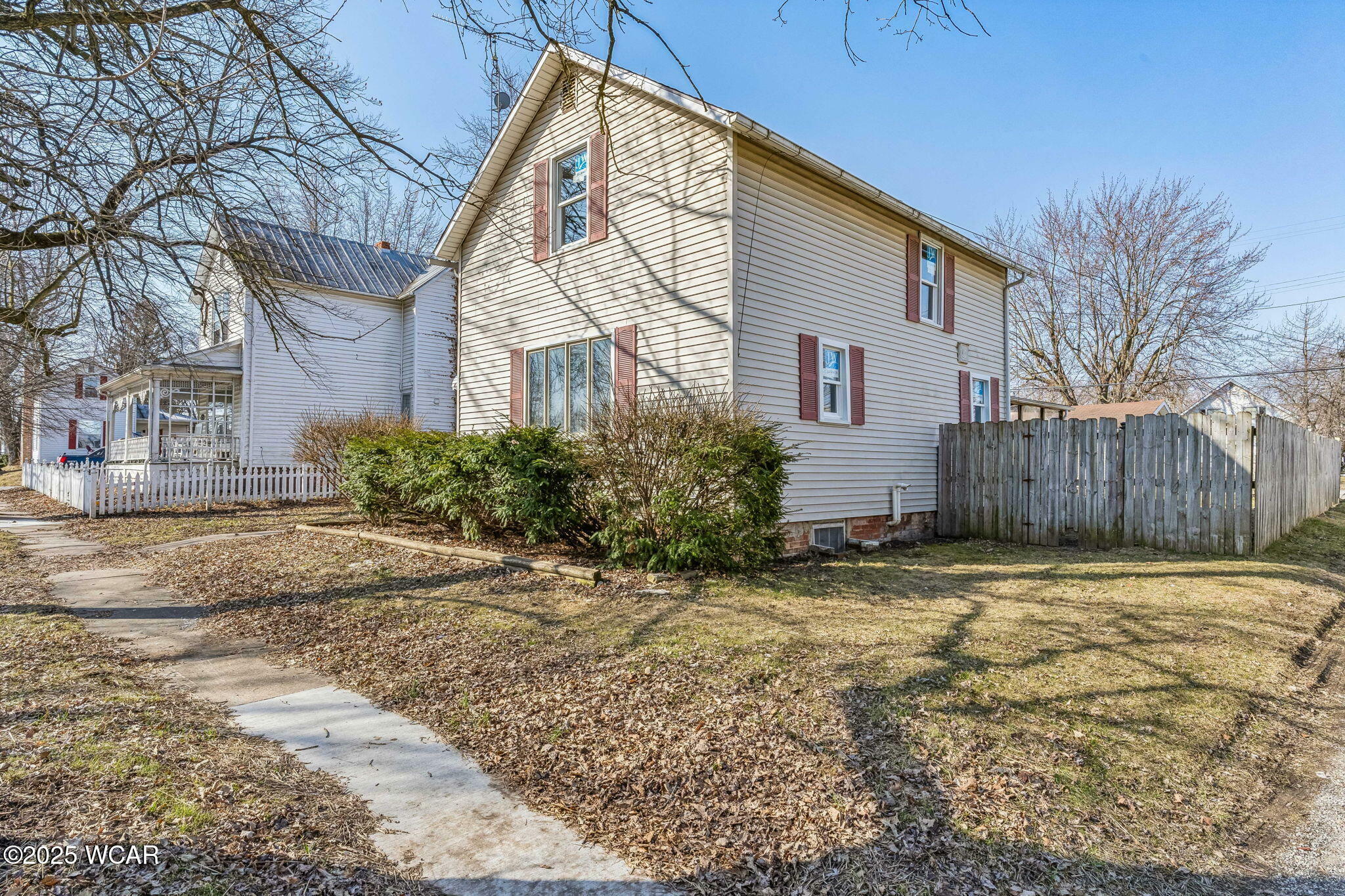 Property Photo: 409 N High Street OH 43326