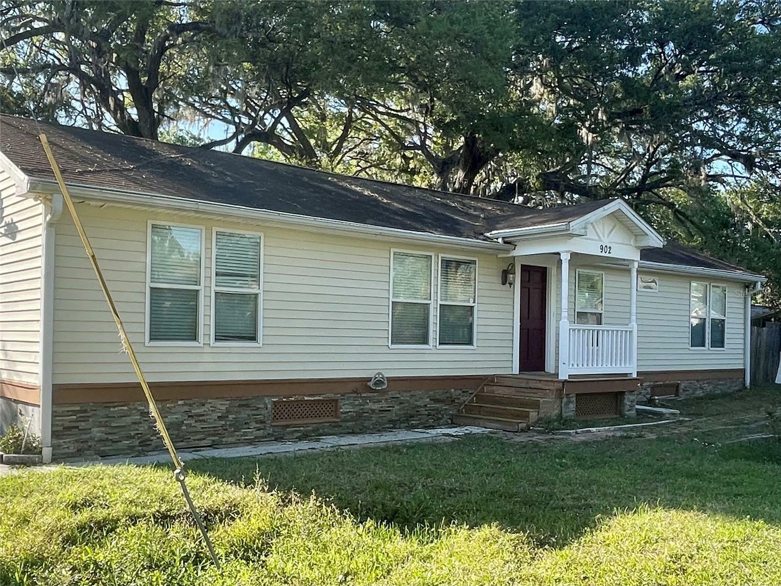 Property Photo: