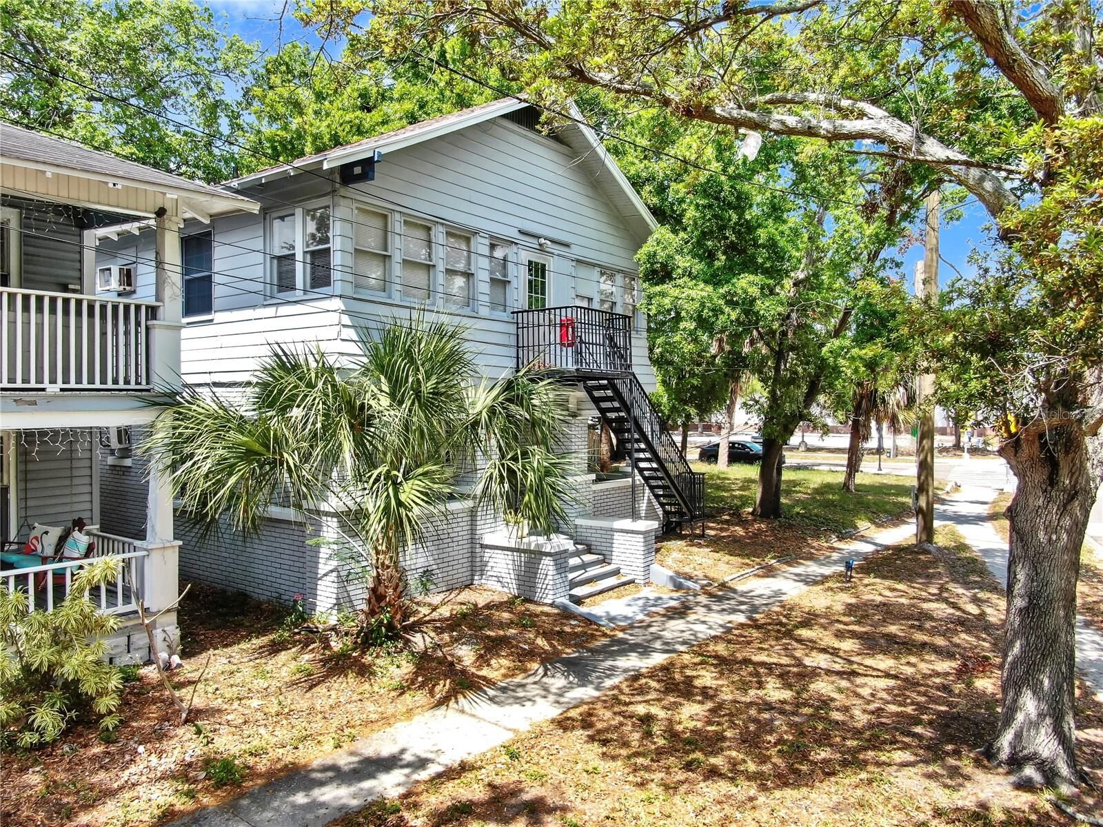 Property Photo: 626 Highland Street N FL 33701
