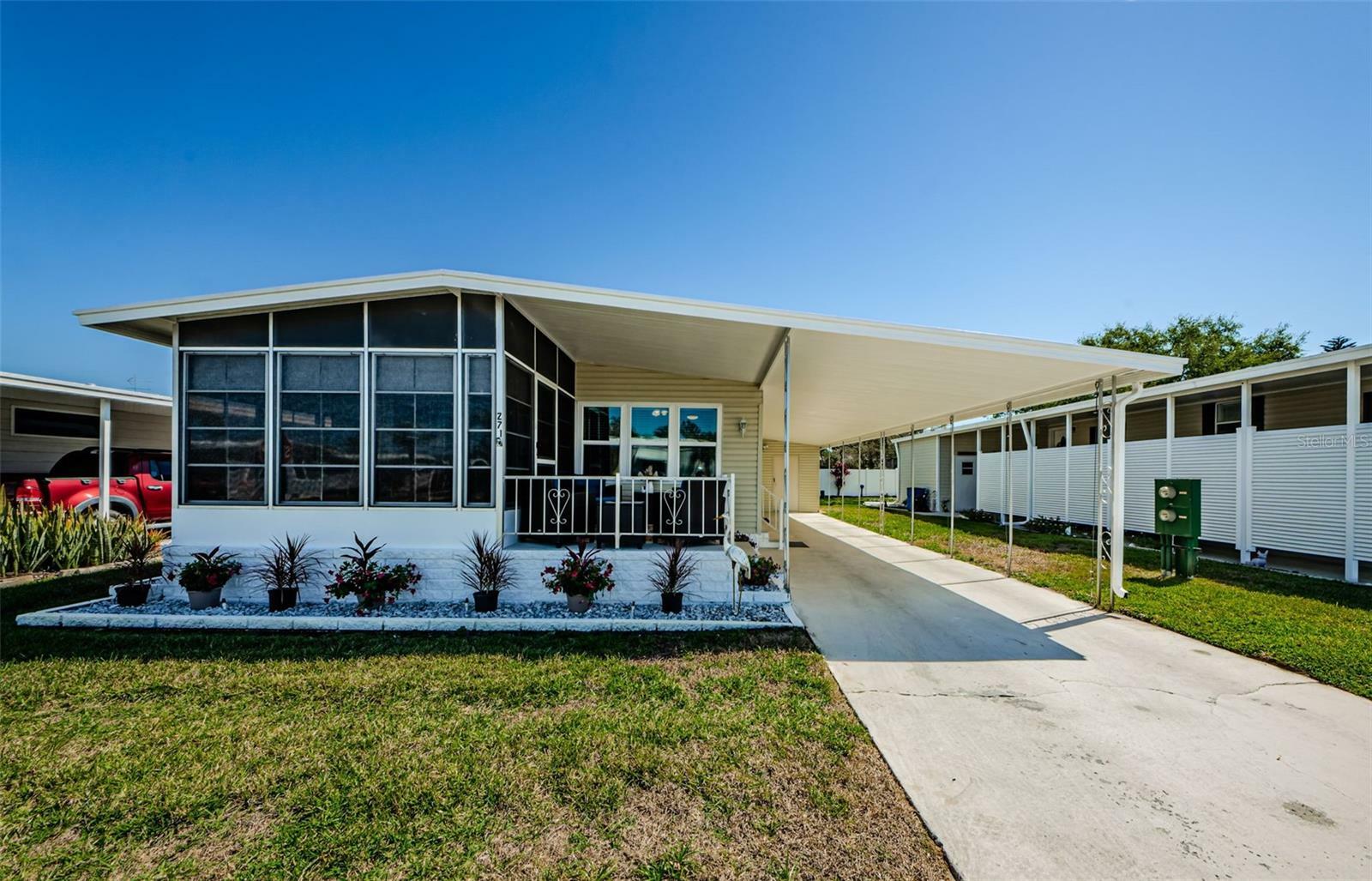 Property Photo: 271 Northgate Drive FL 34689