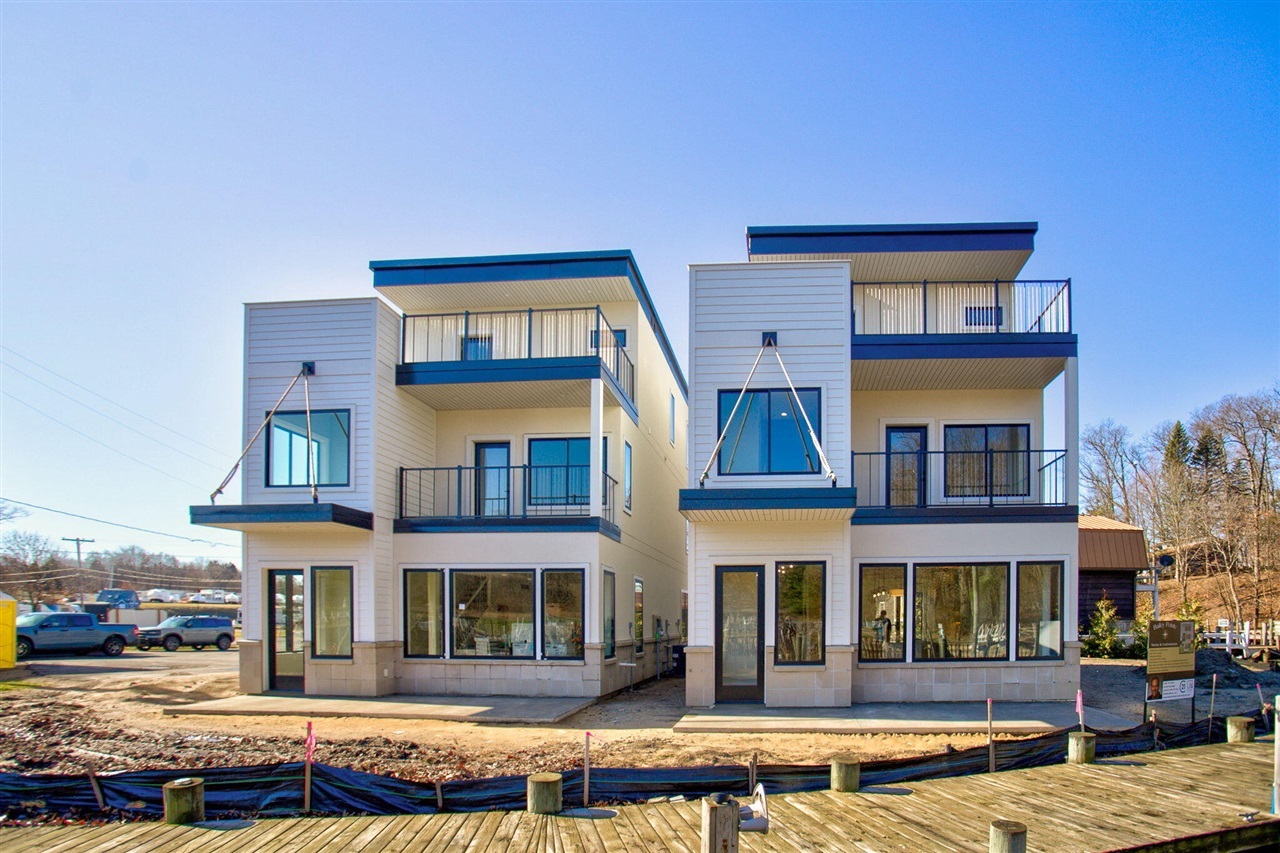 Property Photo:  1 N Bailey Avenue #1  MI 49090 