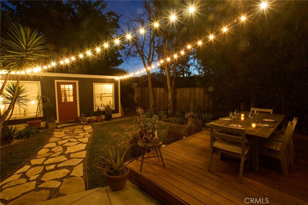 Property Photo:  2136 W 28th Street  CA 90018 