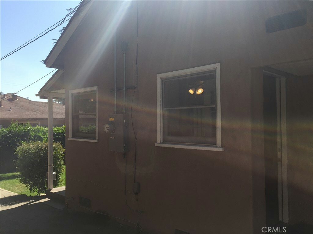 Property Photo: 139 E Las Flores Drive CA 91001