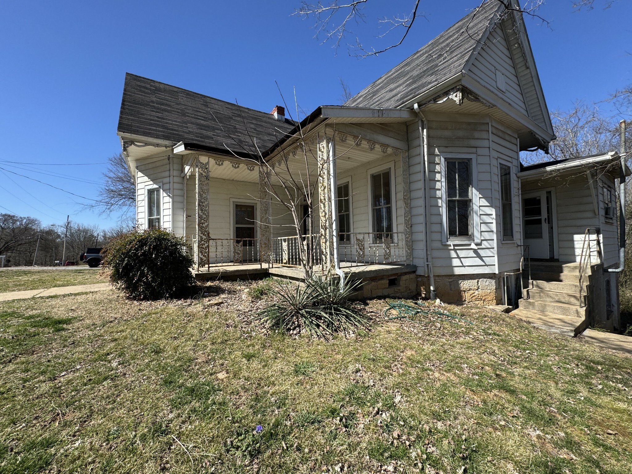 Property Photo:  185 Church St  TN 37058 