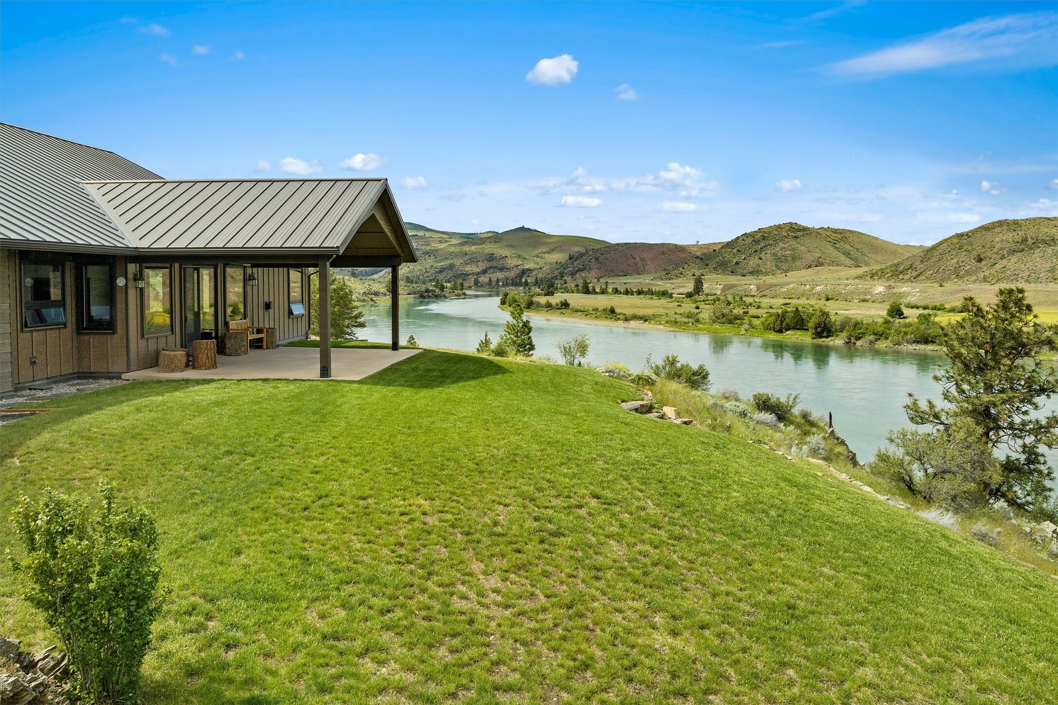 Property Photo: 9701 Mt Hwy 200 MT 59831