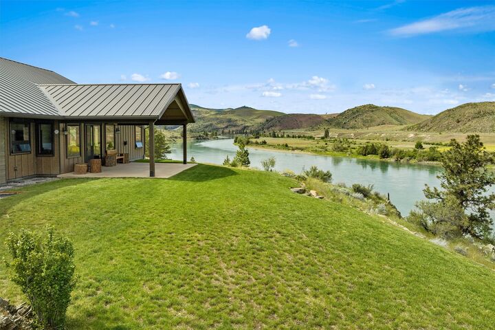 Property Photo:  9701 Mt Hwy 200  MT 59831 