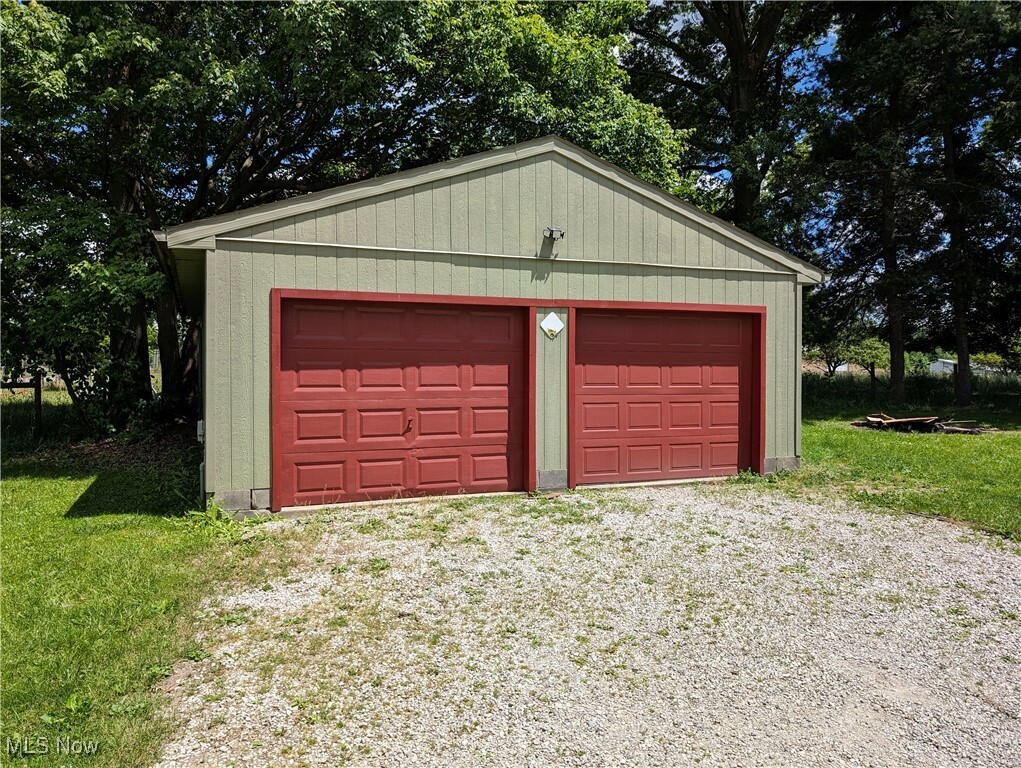 Property Photo:  1970 E County Line Road  OH 44440 