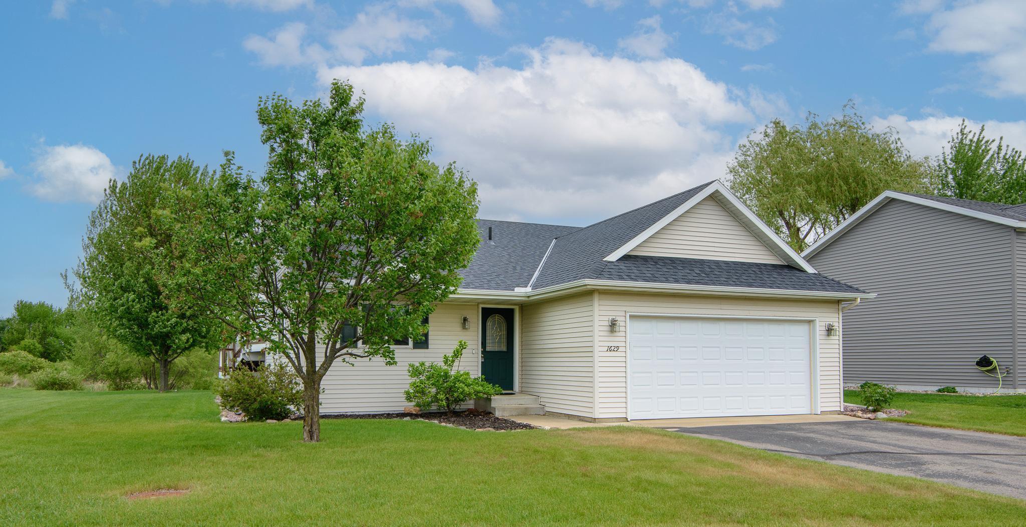 Property Photo:  1629 Peach Court NE  MN 56379 