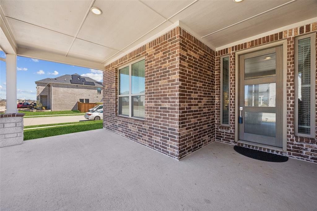 Property Photo: 1601 Thunderbird Drive TX 76052
