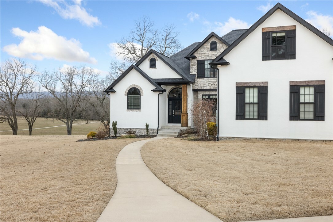 Property Photo: 3116 Savannah Drive AR 72601