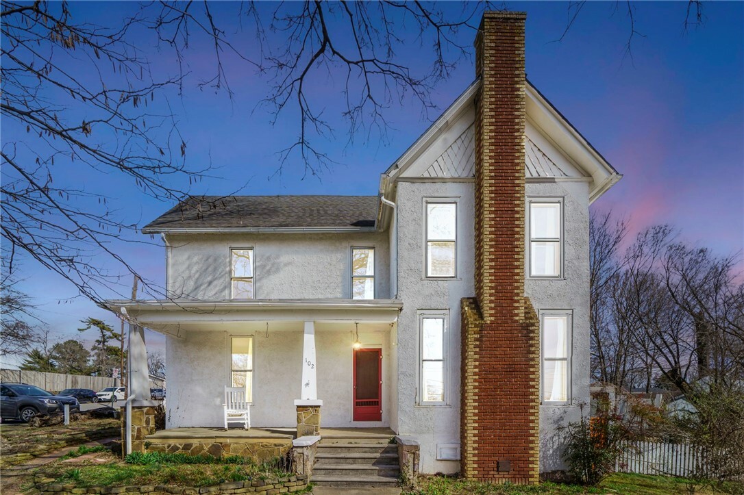 Property Photo: 102 Duncan Avenue AR 72701