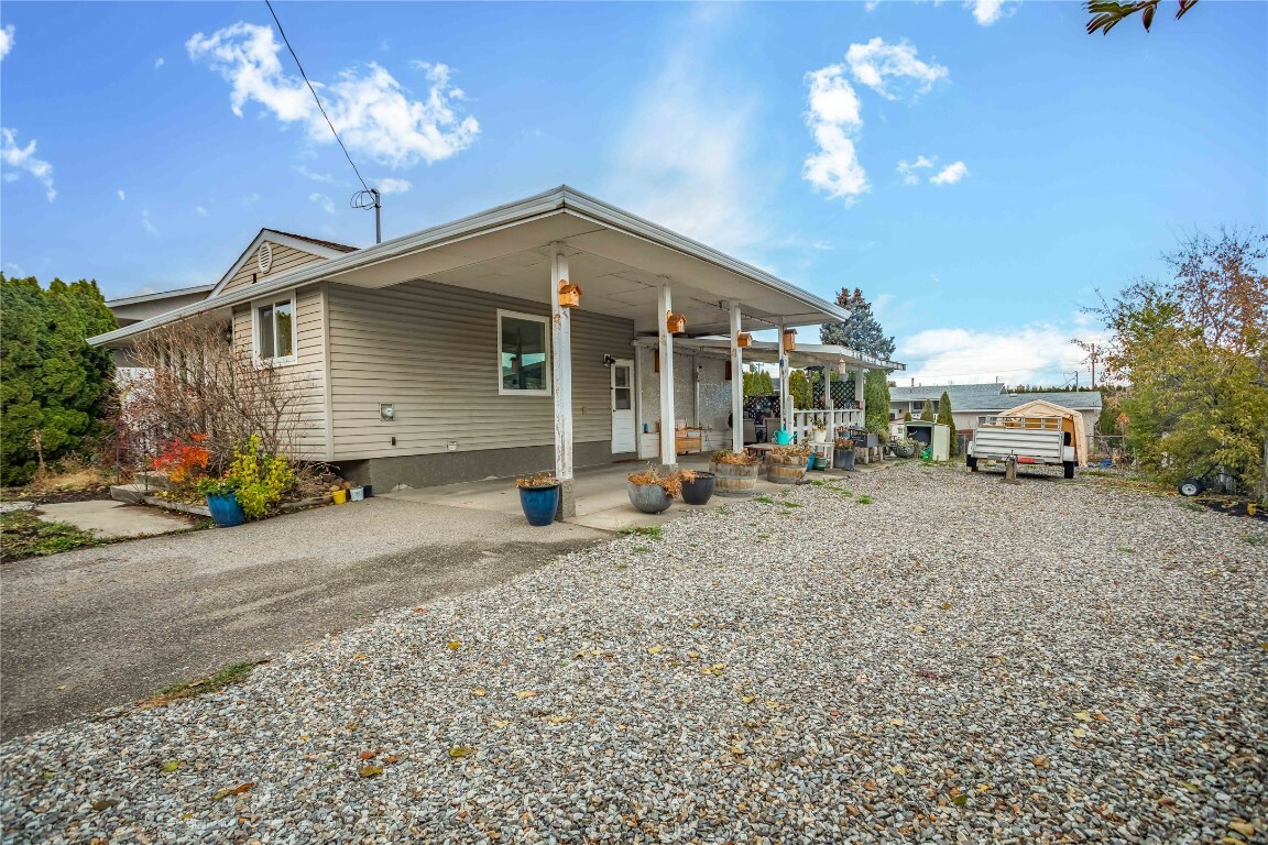 Property Photo:  170 Mars Road  BC V1Y 8E7 