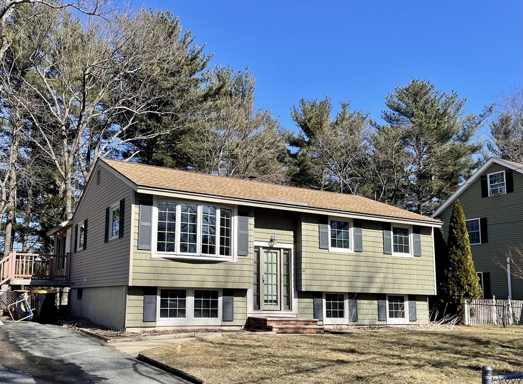 60 Newport Dr  Westford MA 01886 photo