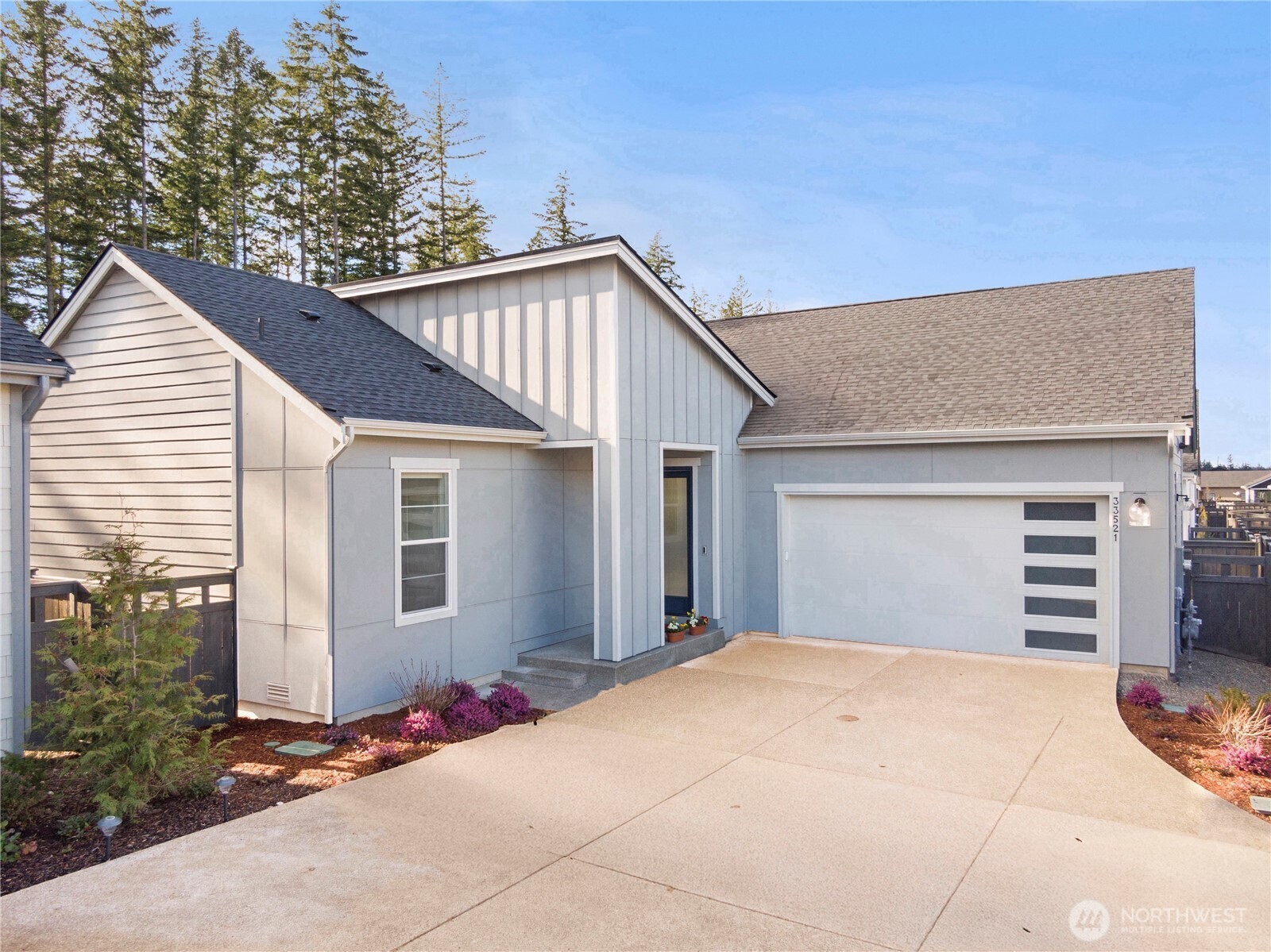 Property Photo: 33521 Douglas Avenue SE WA 98010