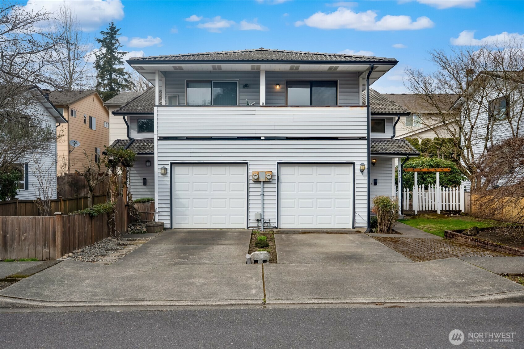 Property Photo:  4128 NE 5th Street 4128  WA 98059 