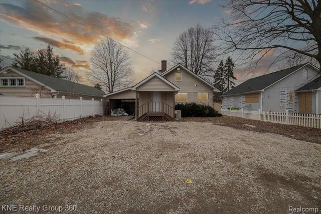 Property Photo:  3260 Maplecroft Street  MI 48324 