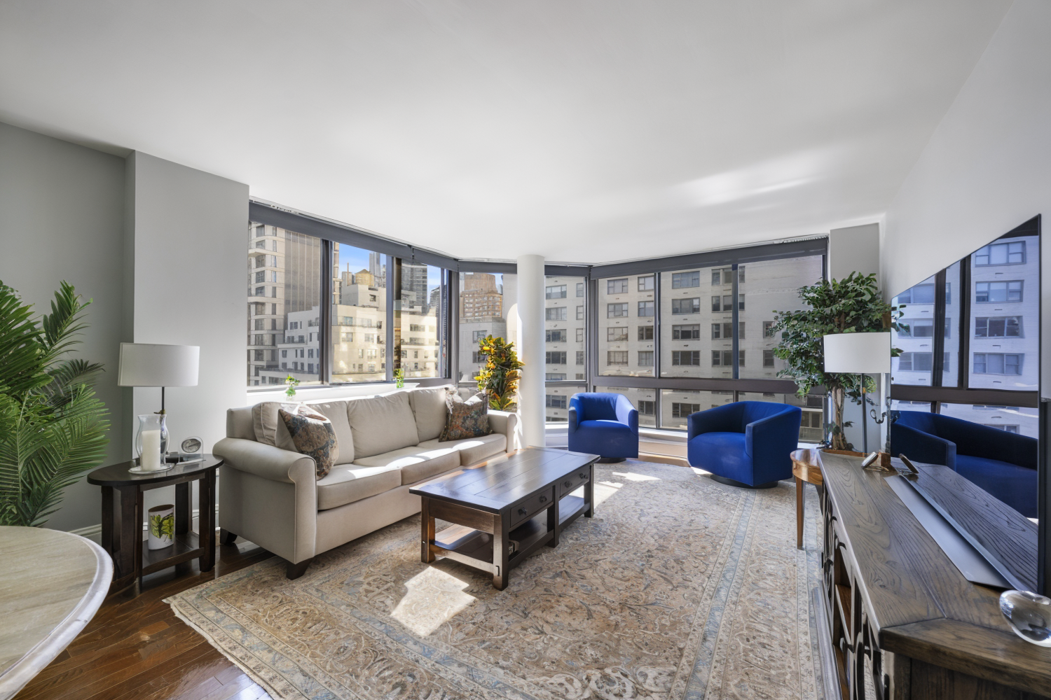 Property Photo:  300 E 64th Street 20D  NY 10065 