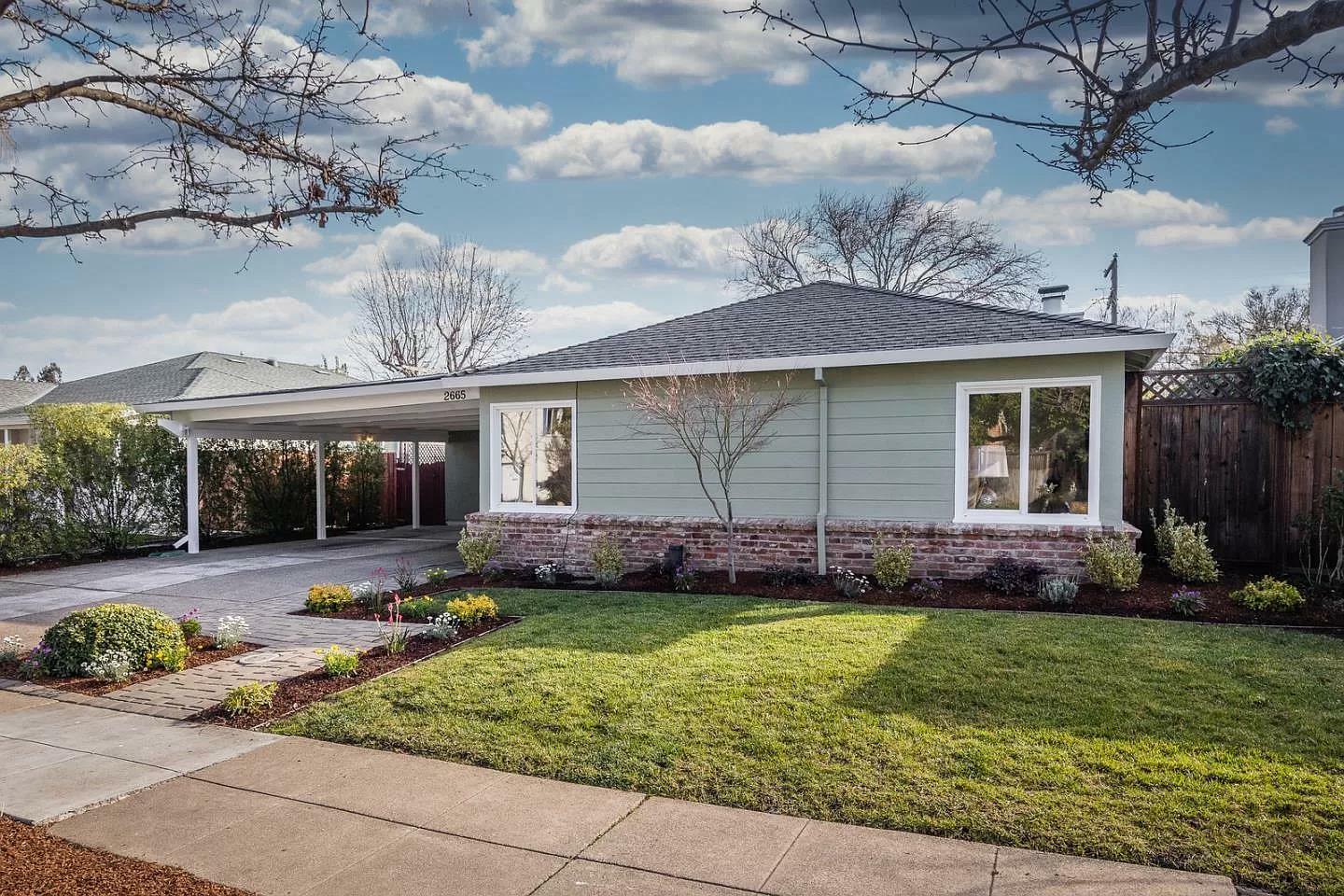 Property Photo: 2665 Carolina Avenue CA 94061