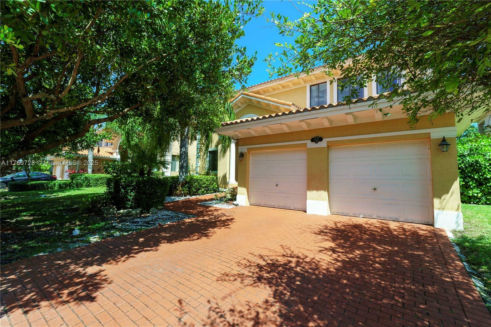 Property Photo:  7547 SW 191st St  FL 33157 