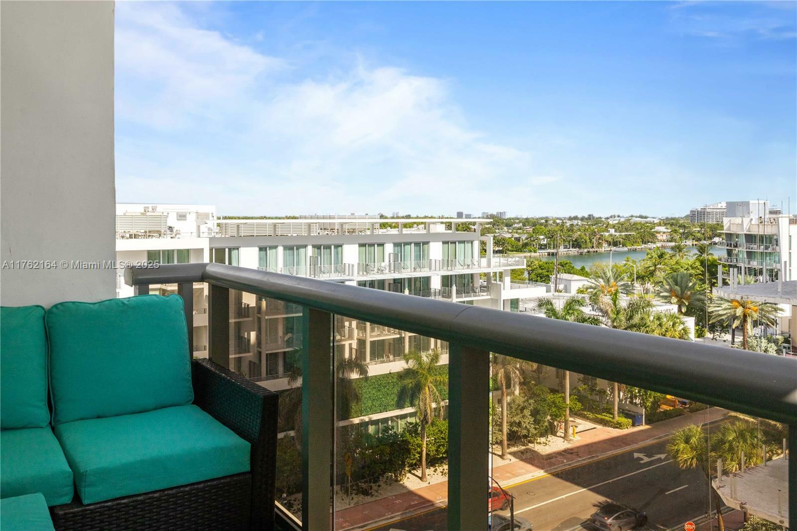 Property Photo:  6039 Collins Ave 809  FL 33140 