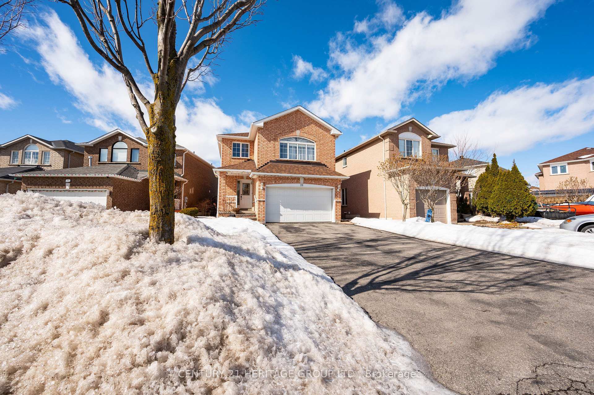 Property Photo:  73 Solway Avenue  ON L6A 2W8 