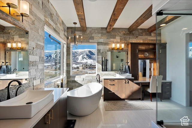 Property Photo: 3651 N Eagle Ridge Dr E UT 84310