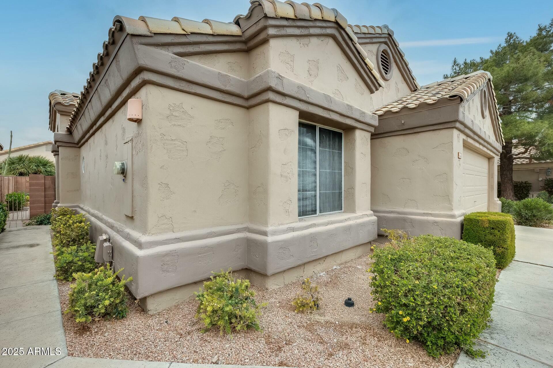 Property Photo: 17094 N Silver Path AZ 85374