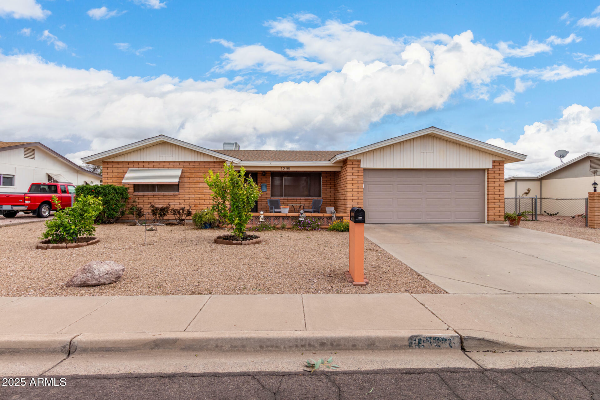Property Photo: 1399 S Palo Verde Drive AZ 85120