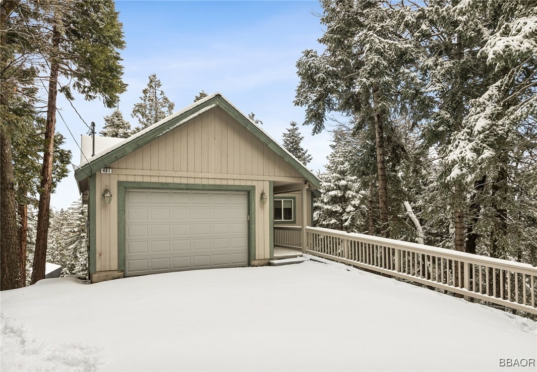 Property Photo: 481 Violet Drive CA 92391