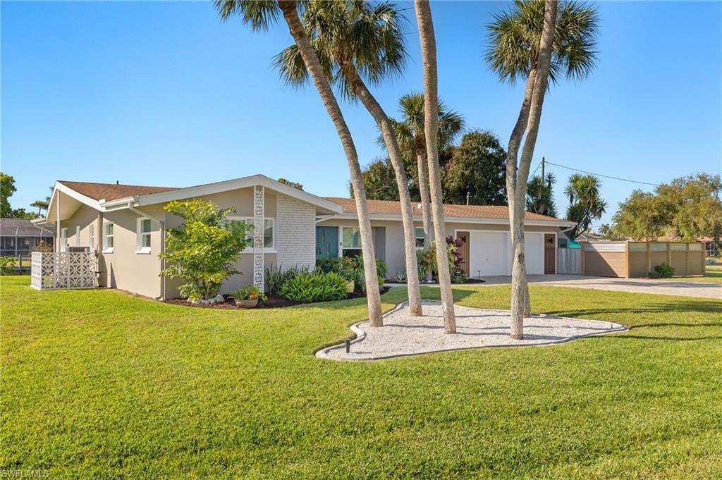 Property Photo: 1736 Castaway St FL 33917