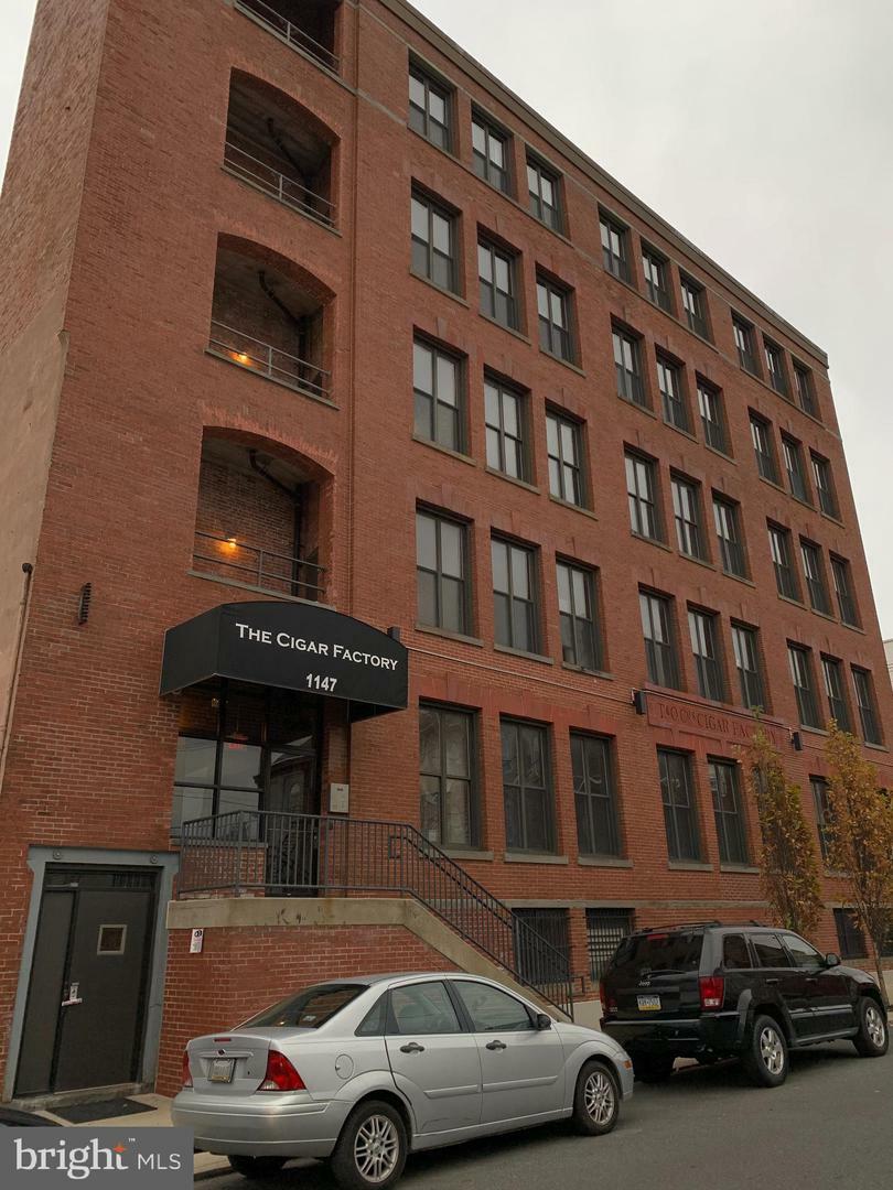 Property Photo: 1147 N 4th Street 53 3B PA 19123