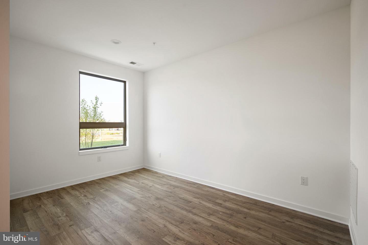 Property Photo: 3211 Evergreen Walk 32 PA 19125