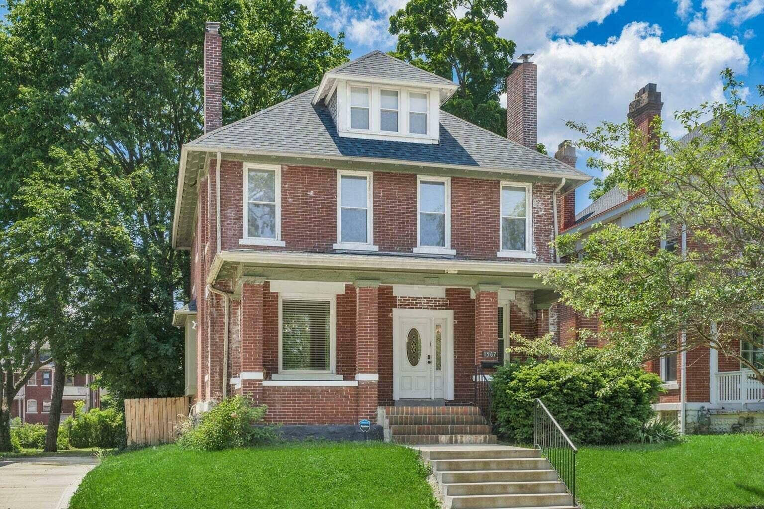 Property Photo: 1567 Richmond Avenue OH 43203