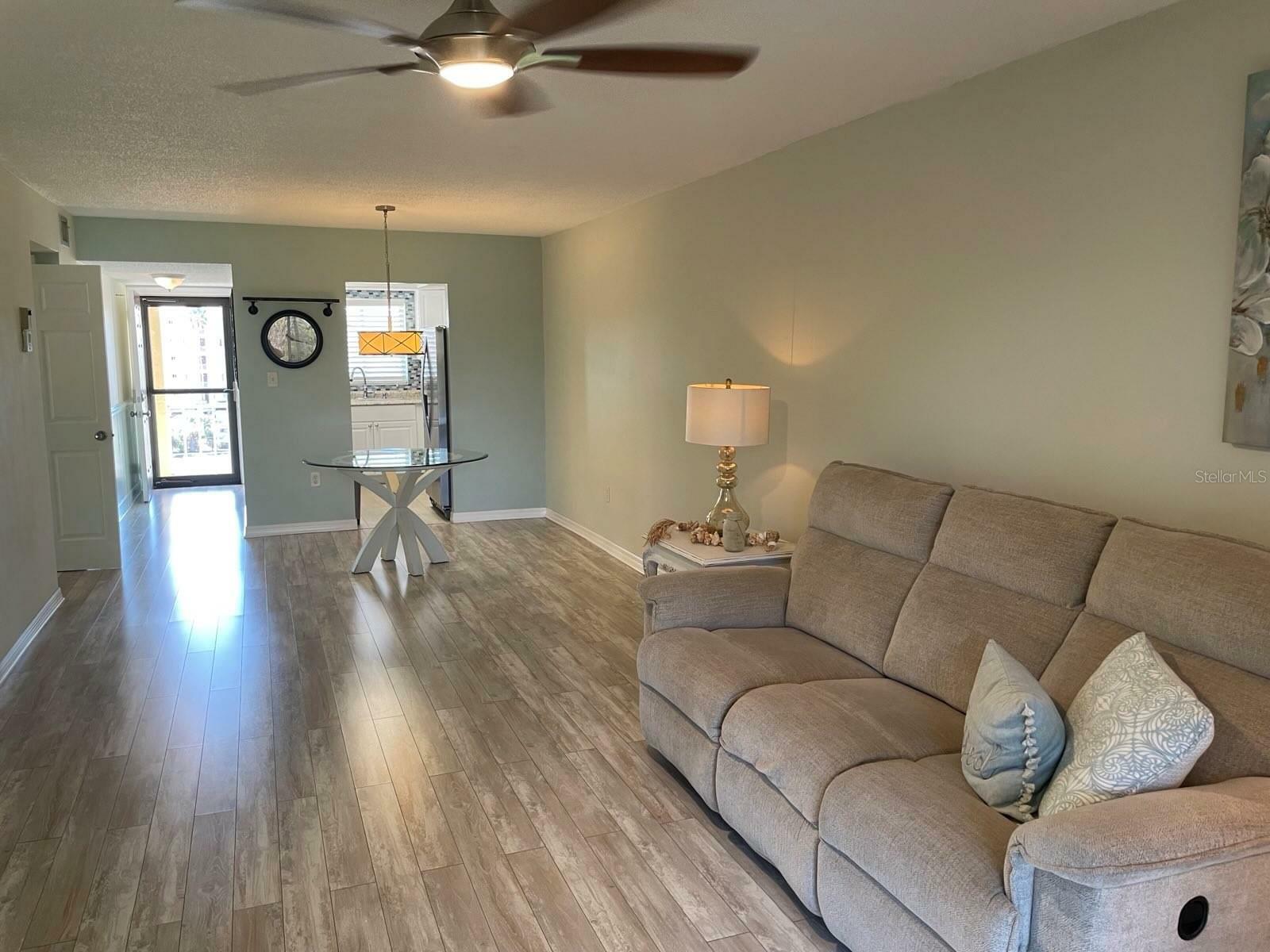 Property Photo: 3706 Lake Bayshore Drive 414 FL 34205