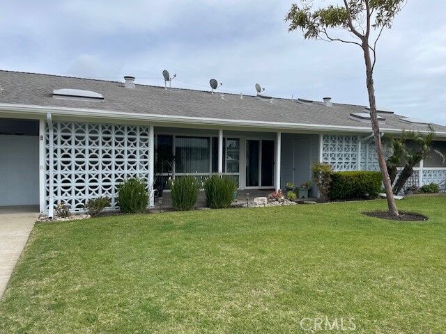 Property Photo:  13721 El Dorado Drive 20-B  CA 90740 
