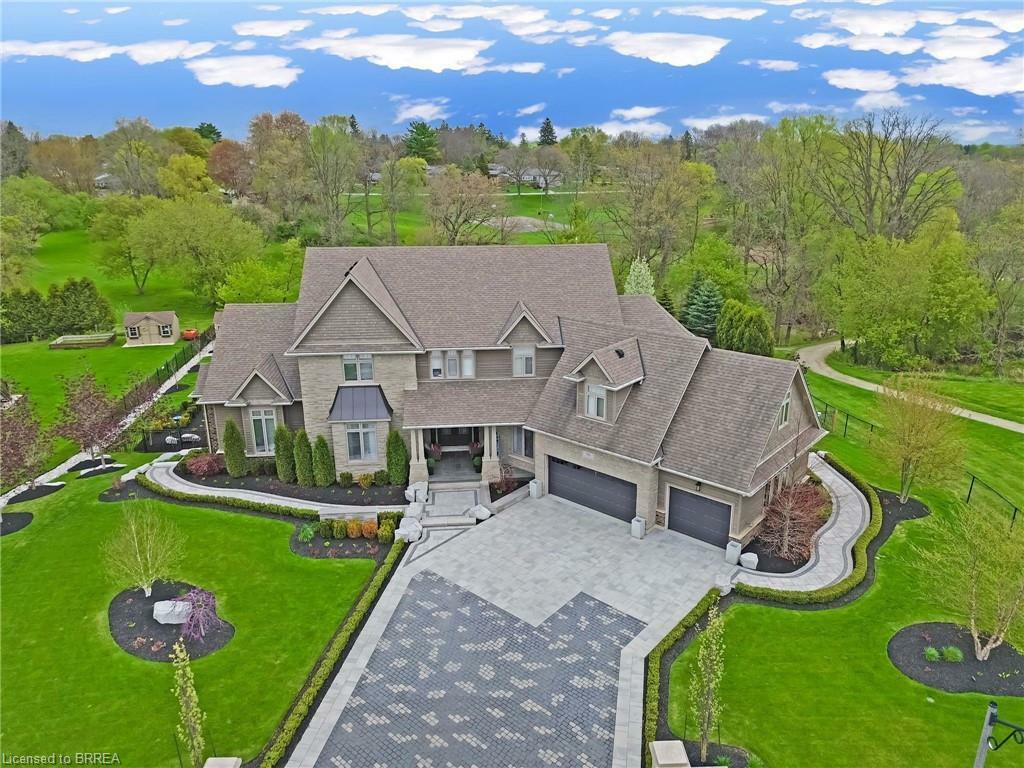 16 Westlake Boulevard  Brantford ON N3T 5L6 photo