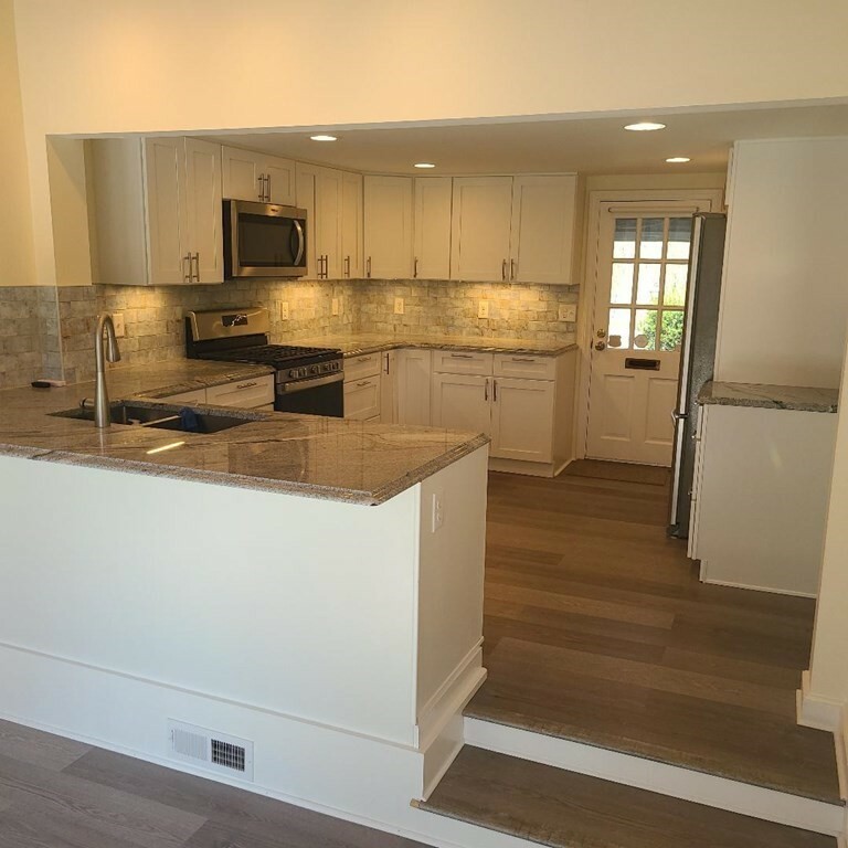 Property Photo:  44 Silver St 44  MA 01075 