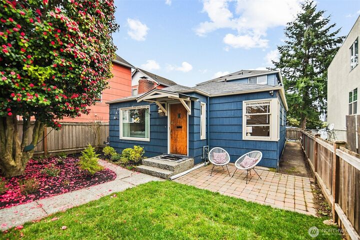 Property Photo:  9221  17th Avenue SW  WA 98106 