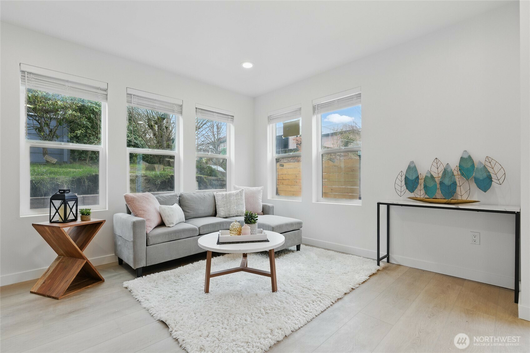Property Photo: 753 S Henderson Street WA 98108